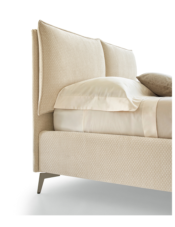 Particolare letto accento San Lorenzo Home.