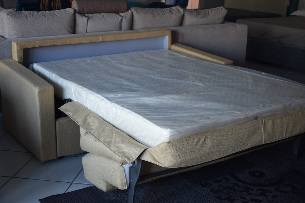 Divano letto Milano di Abiesse 1970 Divani e Letti, aperto come letto
